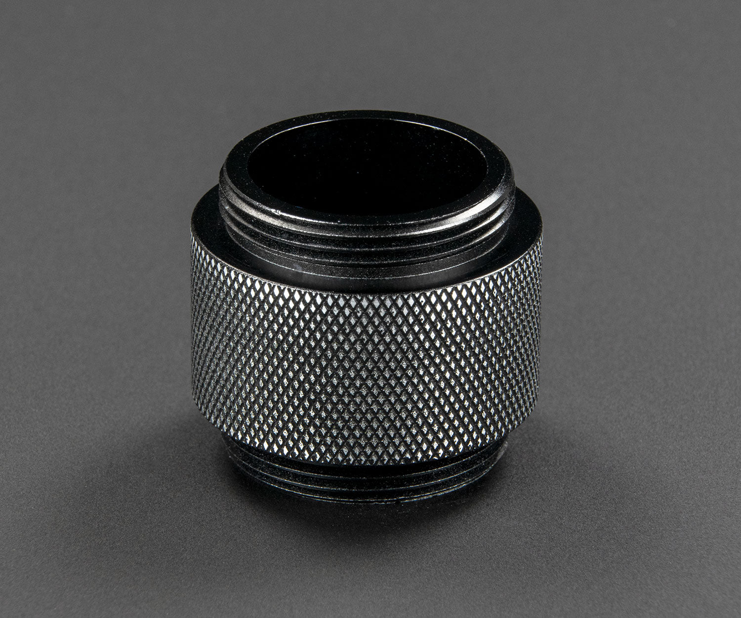 Coupler Knurled Male
