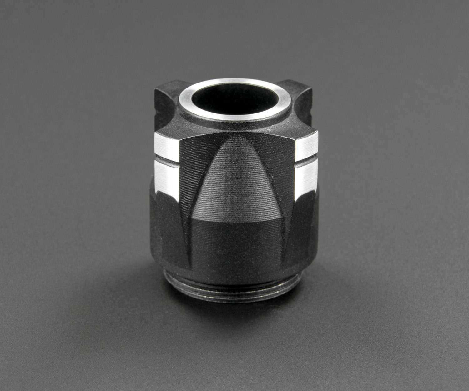 06 Pommel
