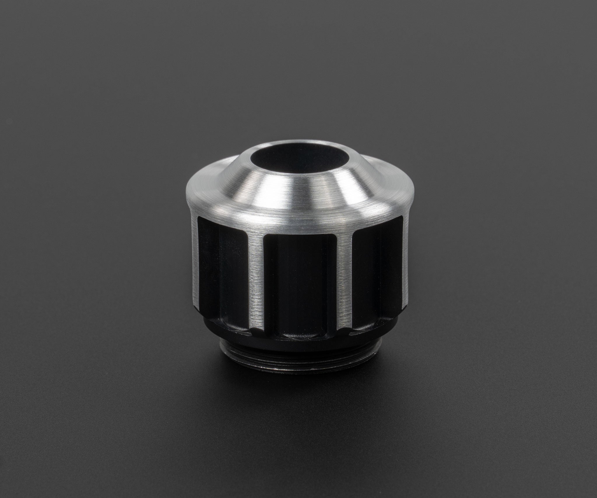 05 Pommel
